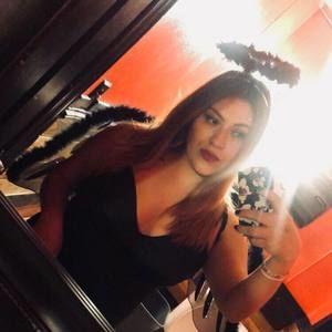 Meet your Posher, Alexi